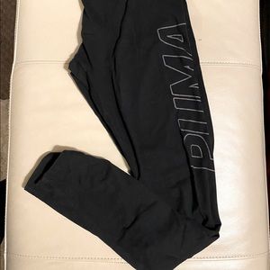 PUMA BLACK YOGA PANTS SIZE (S ) 🧘🏻‍♀️